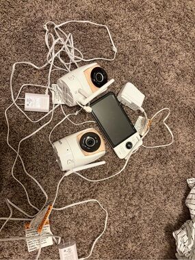 V tech Baby Monitor System in White with Wood Accents